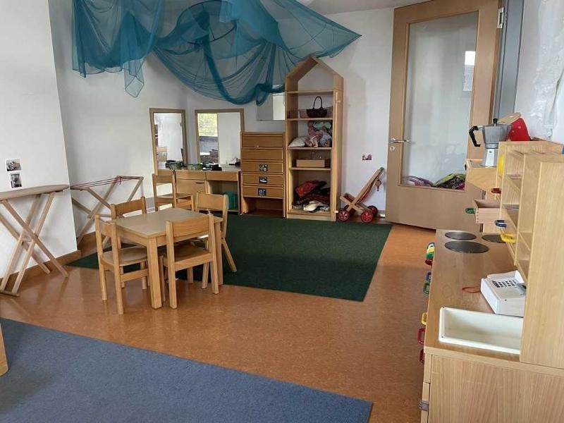 kleiner Tisch, Küchenmöbel